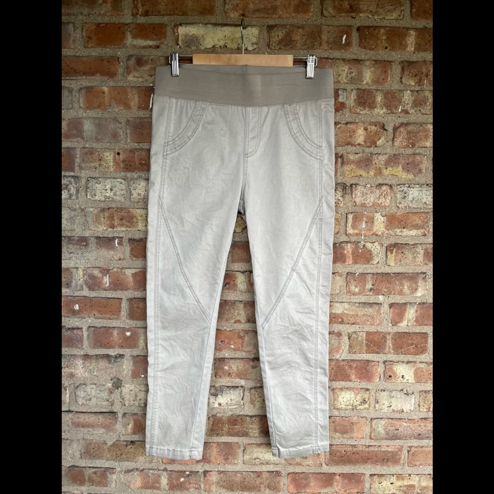Free/Quent Distressed Moto Leggings🖤